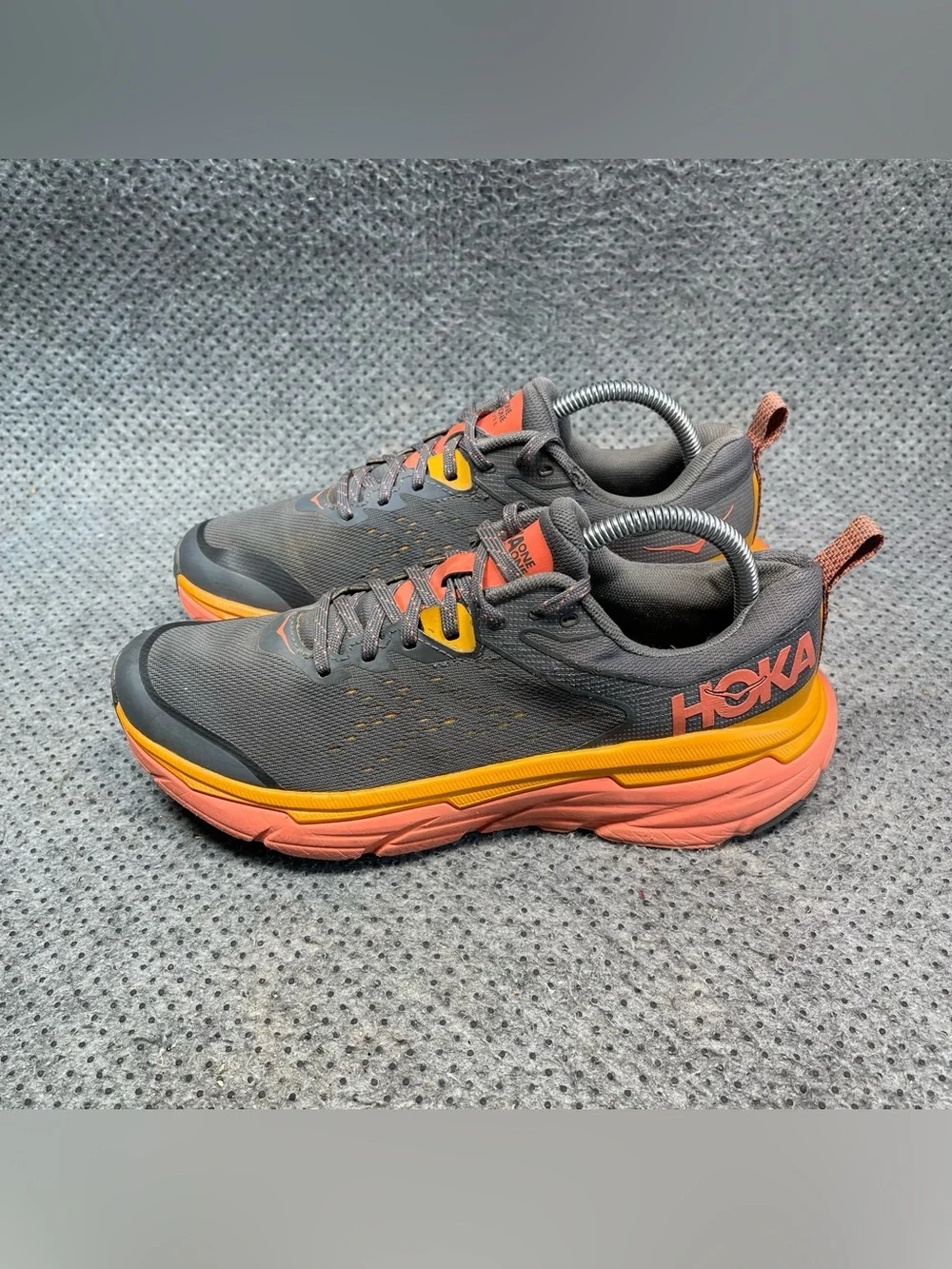 Hoka One One Challenger ATR 6 Running Shoes Size 8.5 Women’s